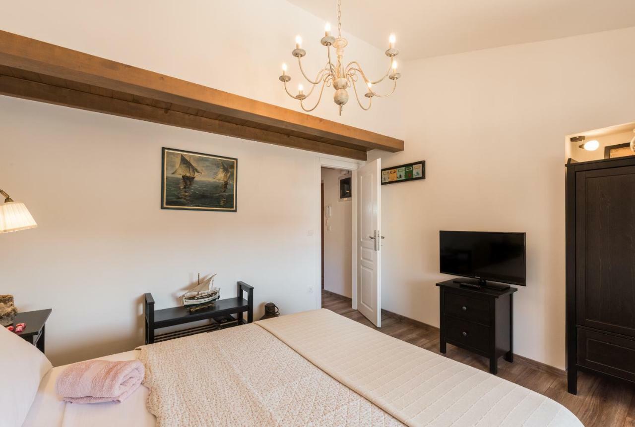 Skipper Suites Novigrad Istria エクステリア 写真
