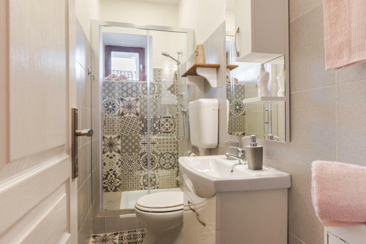 Skipper Suites Novigrad Istria エクステリア 写真