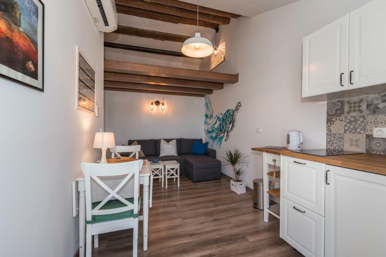 Skipper Suites Novigrad Istria エクステリア 写真